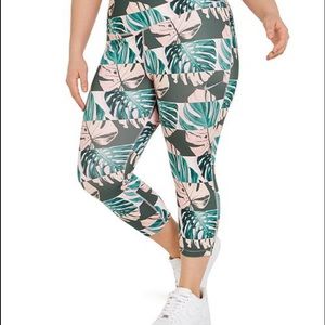 Nike Plus Size Fast Crop Running Tights NWT